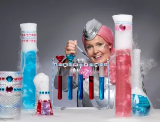 Tutkija Piin pajoissa tehdään tieteellisiä kokeita